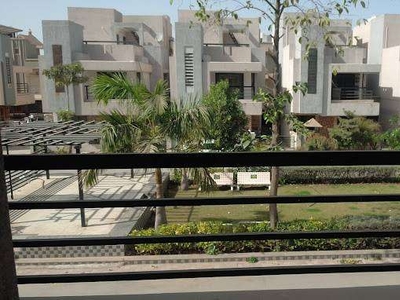4BHK FULLY FURNISHED BUNGALOW PRIME LOCATION MOTERA