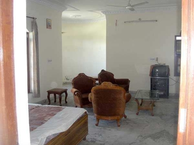 12 BHK House 1 Acre for Sale in Bajwara, Hoshiarpur