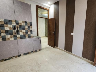 3 Bedroom 115 Sq.Mt. Builder Floor in Shakti Khand iv Ghaziabad