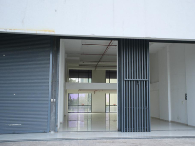 Commercial Shop 3006 Sq.ft. for Sale in