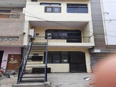 2 BHK Independent House for rent in Sector 8 Rohini, New Delhi - 450 Sqft