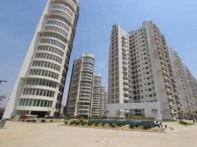 4 BHK Pent House For Sale in Emaar MGF The Palm Drive Gurgaon