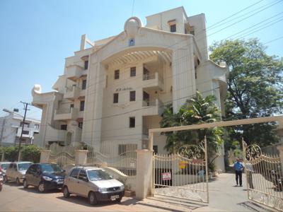 HM Gladiolus in Ulsoor, Bangalore