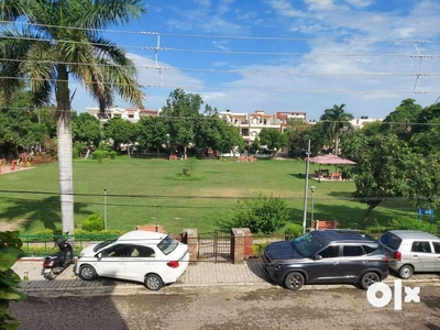 1 BHK park facing, semi furnished set for rent