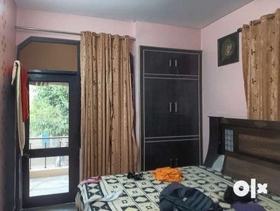 2 BHK Fully furnished Flat Available in Shalimar garden Extension 2