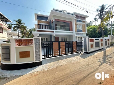 2250 SqFt /6.75cent 4 BHK/1.3 Cr/Anchery Thrissur