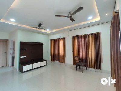 2.5 bhk with parking for rent (newly renovated)