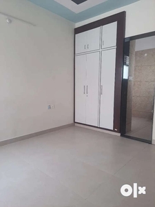 3BHK FLAT RENT OUT SEMI FURNISHED