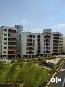 3bhk luxury flat ideal hills sosayti available for rent