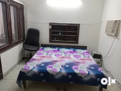 Independent fully furnished One Room attached kitchen bathroom Chd 35