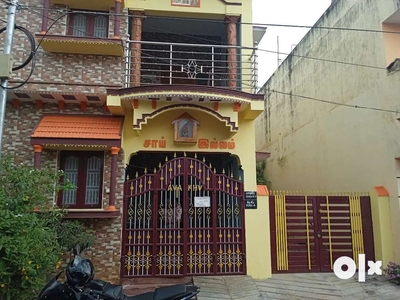 Individual house upper portion with car parking for rent