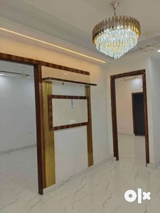 Looking for sale luxury flat in 3 bhk semi furnished Noida extension.