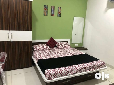 No brokerage and luxurious studio flat for rent near Bombay hospital