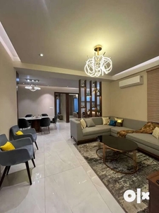 Ownerfree 3bhk 1st floor 12 marla with lift sector 15 & sector 27 chd