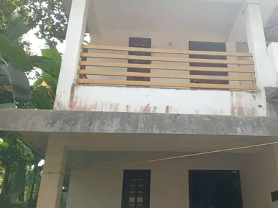 Upstair portion for rent near thondayad rent 15000/- adv 50000