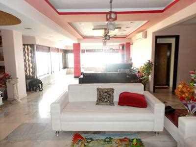 4 BHK Flat / Apartment For RENT 5 mins from Walkeshwar