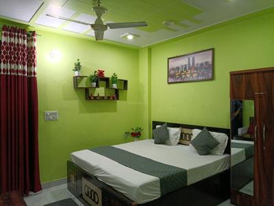 1 RK Flat for rent in Janakpuri, New Delhi - 325 Sqft