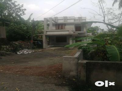 2 nos. House (1 not completed) for sale Punalur town, tholicode