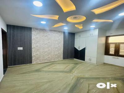 4Bhk Builder Floor For Sale In Deep Vihar Sec-24 Rohini Delhi