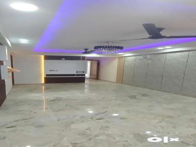 Luxury apartments In Noida 73 close 51/52 Both Metro
