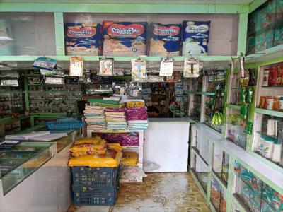 Commercial Shop 375 Sq.ft. for Rent in Goregaon Station,