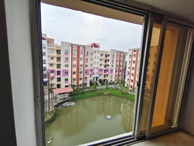 2 BHK Flat for rent in Madhyamgram, Kolkata - 878 Sqft
