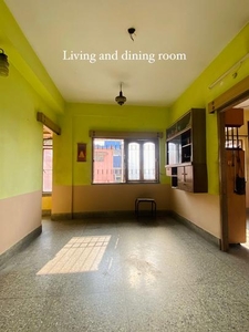 2 BHK Flat for rent in Tollygunge, Kolkata - 740 Sqft
