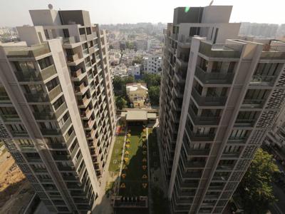 2850 sq ft 4 BHK 4T West facing Apartment for sale at Rs 2.00 crore in Venus Ivy in Jodhpur Village, Ahmedabad