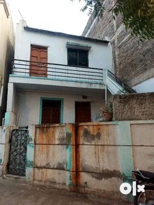 2 floor building for sale in the Middle of the city
