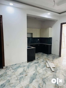 3bhk big size flat 80 per finance available