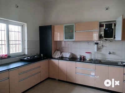Big Spacious Flat for Sale in Baradwari with 2 Car Parking