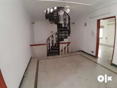 G+2 independent house for sale in Banjara Hills
