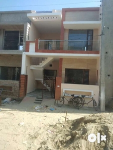 KOTHI FOR SALE 3BHK READY TO MOVE SECTOR 115