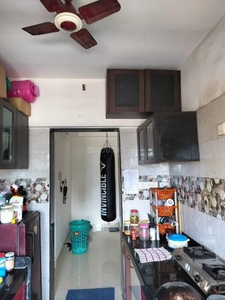 1 R Flat for rent in Kandivali West, Mumbai - 1250 Sqft