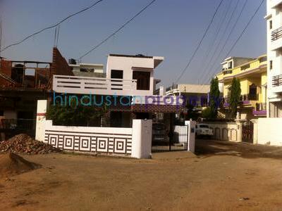 5 BHK House / Villa For SALE 5 mins from Krishna Nagar