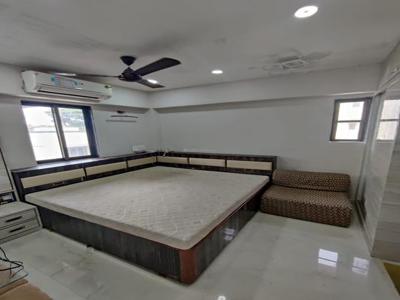 3 BHK Flat for rent in Tardeo, Mumbai - 1000 Sqft