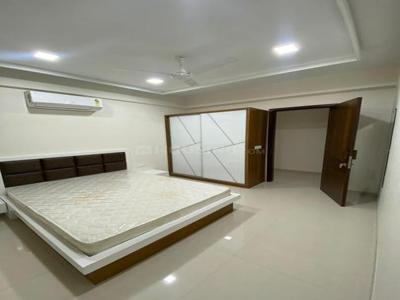 4 BHK Flat for rent in Thaltej, Ahmedabad - 2799 Sqft