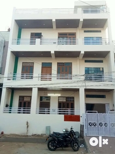 Luxurious 7 BHK, 4725 sqft, G+3, vaastu-compliant in Patrakar Colony.