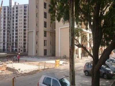 1000 sq ft 2 BHK 2T Apartment for rent in Unitech Uniworld Gardens 2 at Sector 47, Gurgaon by Agent Manoj Verma