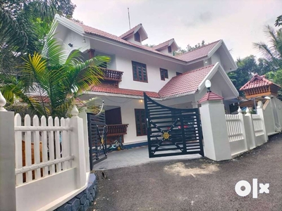 4BHK Semifurnished House in Kuravilangad,Pala,Kottayam, 2600sqft