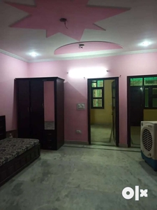 75 yard 2 Bhk 1st floor front side with car parking