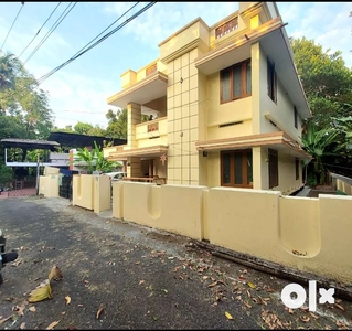 14 cent 2200 sqft 4 bed rooms house on aluva town near paravur kavala