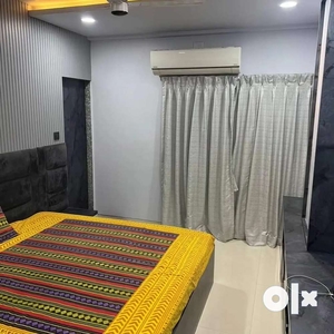 2 BHK FULLY FURNISHED ULTRA LUXURIOUS FLAT FOR RENT