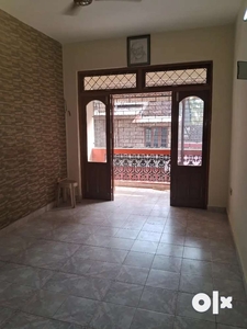 2BHK unfurnished flat on 1st floor for rent near Canara bank Aquem