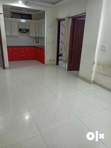 3 BHK Flat Semi Furnished with lift & Car Park For rent in Dwarka mor