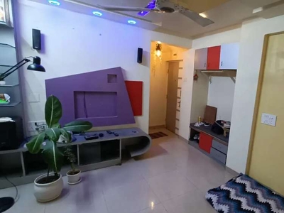 Looking for 1 male flatmate in 2BHK furnished flat nr commins college