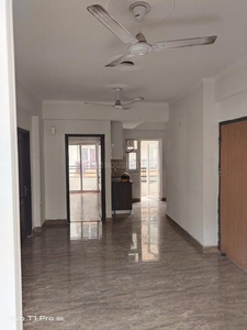 2 BHK Flat for rent in Noida Extension, Greater Noida - 910 Sqft