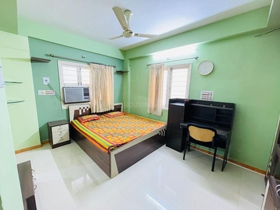 2 BHK Flat for rent in Prahlad Nagar, Ahmedabad - 1245 Sqft