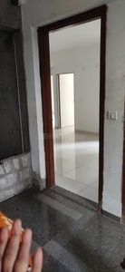 2 BHK Flat for rent in Vaishno Devi Circle, Ahmedabad - 560 Sqft