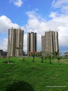 3 Bedroom Apartment / Flat for sale in Apex Golf Avenue Sports City, Noida Extension, Greater Noida